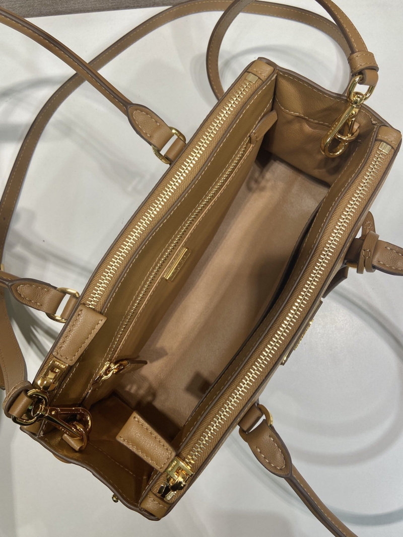 Pra*a top handle bags